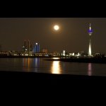 Duesseldorf_Vollmond.jpg